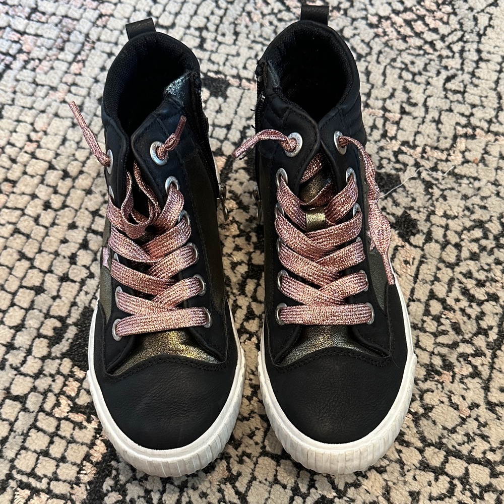 Blowfish Malibu Sneakers with Pink Laces